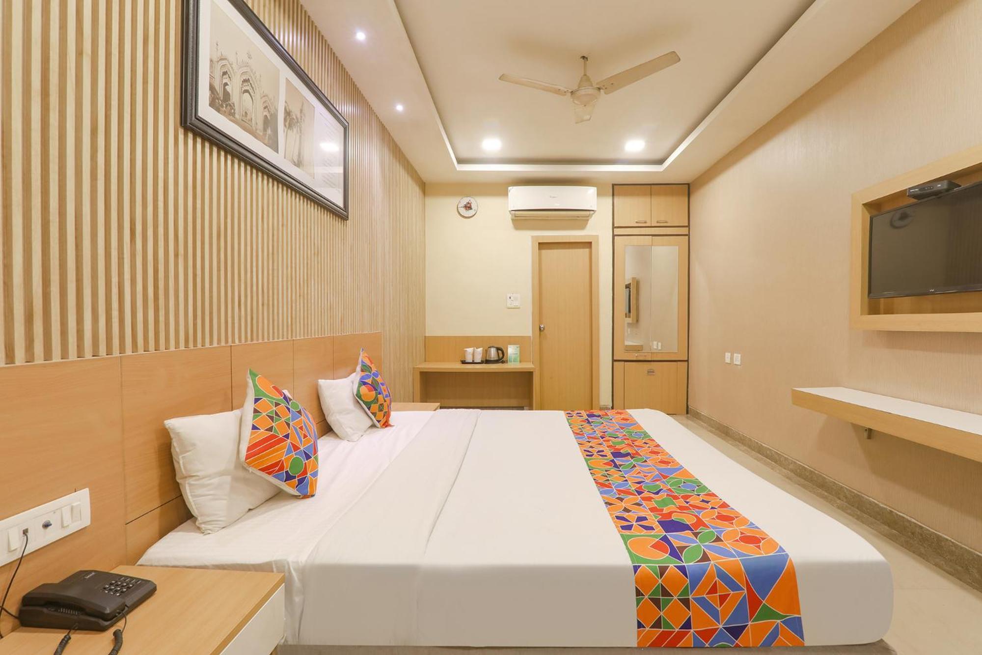 Fabhotel Raghubar Kripa Лакнау Екстериор снимка