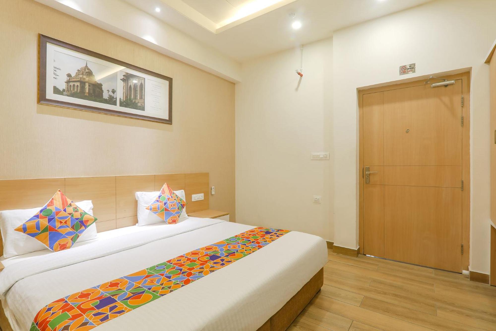 Fabhotel Raghubar Kripa Лакнау Екстериор снимка