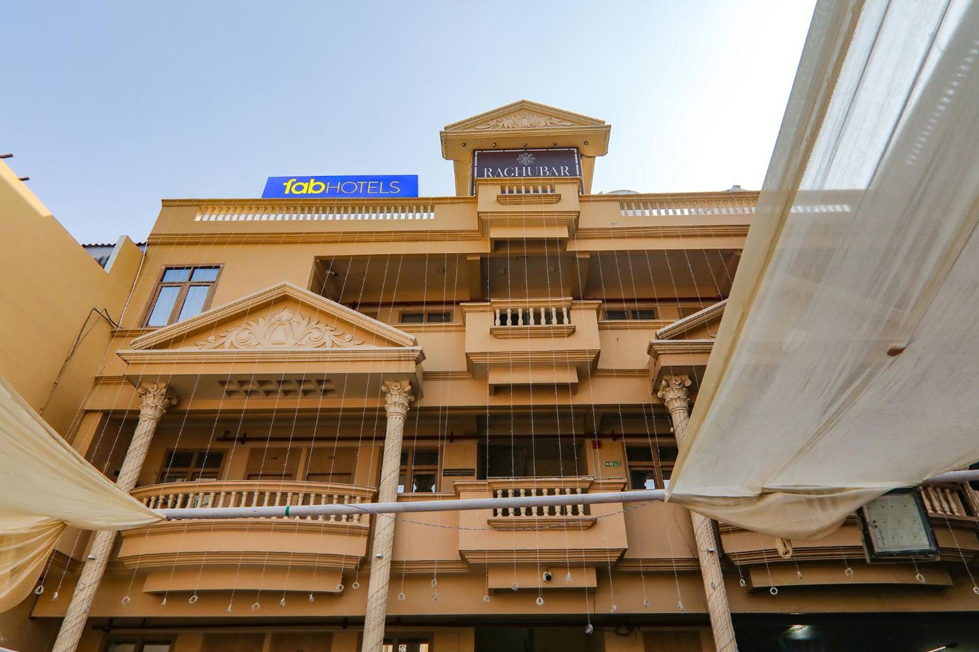 Fabhotel Raghubar Kripa Лакнау Екстериор снимка